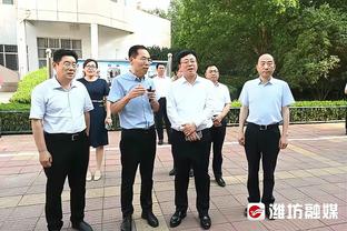 ?见证伟大！詹姆斯生涯总篮板已经达到11000个 现役第一！